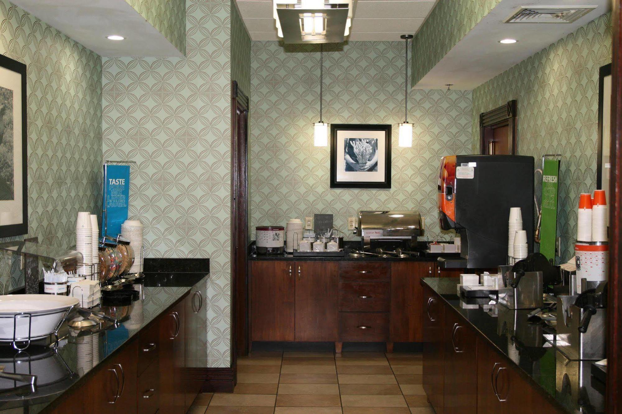 Hampton Inn Birch Run Exterior photo